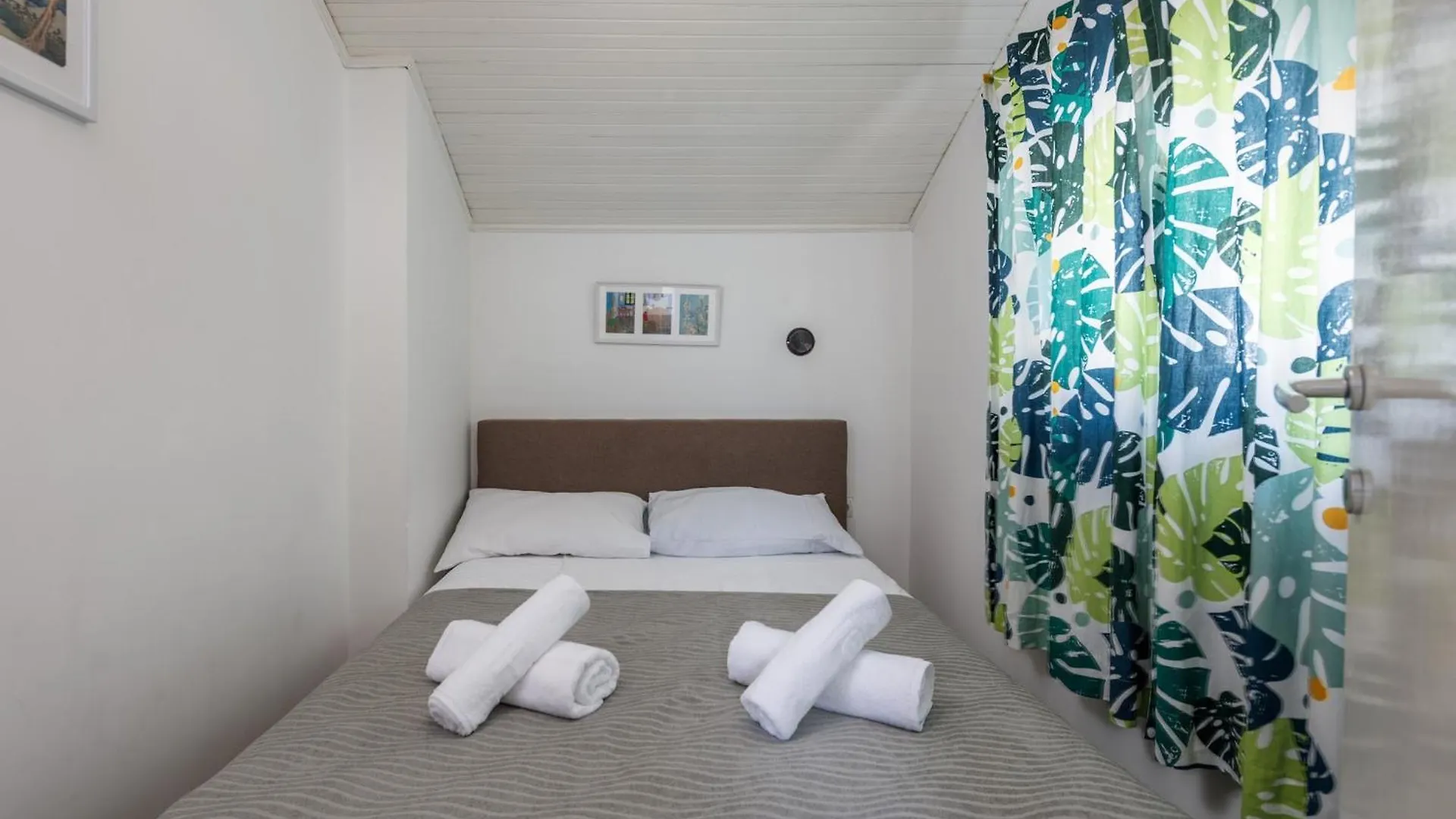 Holiday Home In Icici With Seaview, Balcony, Air Condition, Wifi